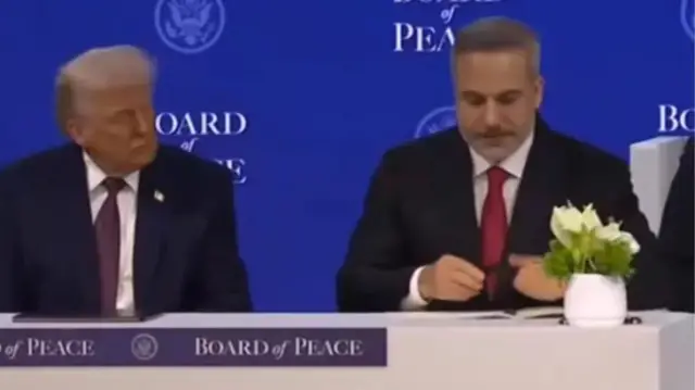 Trump ve Fidan birlikte