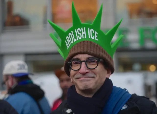 Göstericilerin pankartları