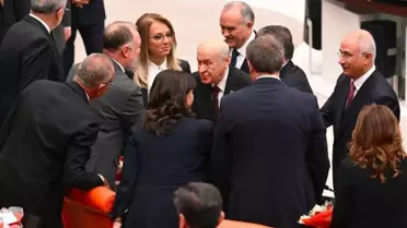 Bahçeli, DEM Partilileriyle TBMM’de İlk Tokalaşmasını Açıklıyor