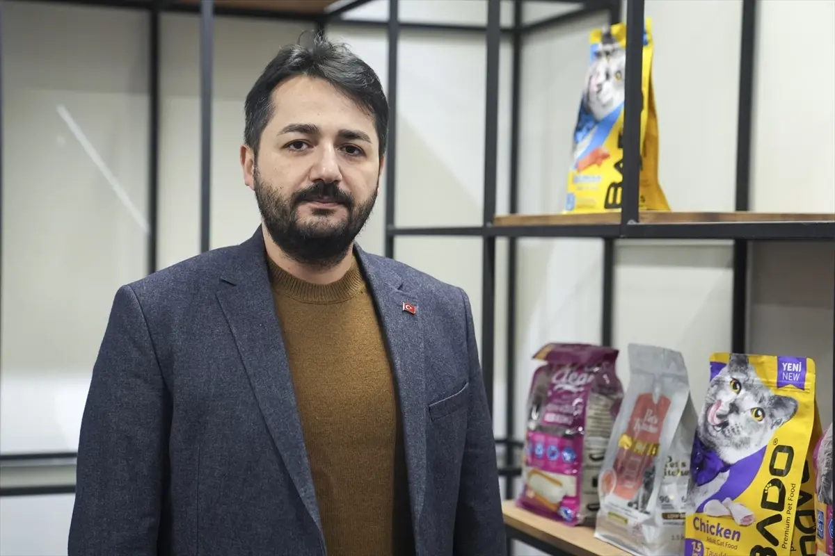 Türkiye'de Yerli Pet Maması Üretimi %90 Azaldı, Sektör Hızla Büyüyor
