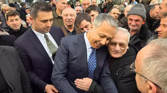 Bakan Yerlikaya, Samsun'da Esnaf ve Emeklilere Destek Vaatinde Bulundu