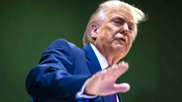 Trump, Kanada'ya Çin'le Ticaret Anlaşmasının Risklerini Uyarıyor