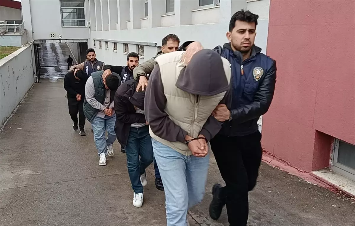 Adana’da Yasadışı Bahis Çökertildi: 21 Şüpheli Gözaltına Alındı, 13’ü Tutuklandı