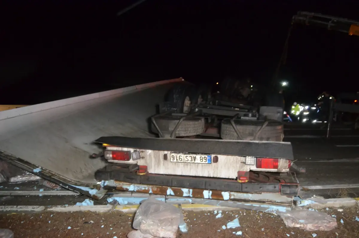 Aksaray‑Konya Karayolunda TIR Kazası: Sürücü Hayatını Kaybetti