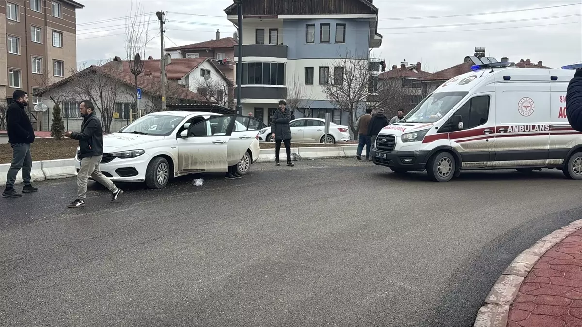 Bolu'da Çarpışma Sonrası Motosiklet Çalındı, Bir Kişi Yaralı
