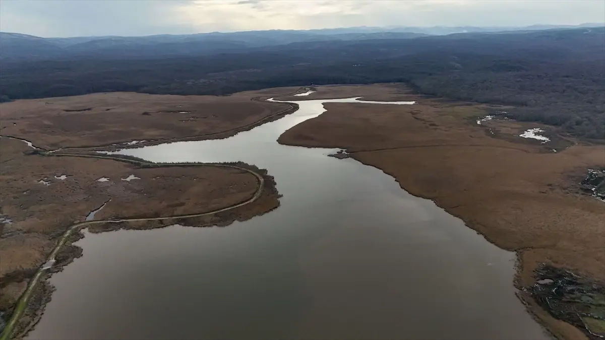Kırklareli’de Mert Gölü, Şiddetli Yağışların Ardından Denize Açıldı