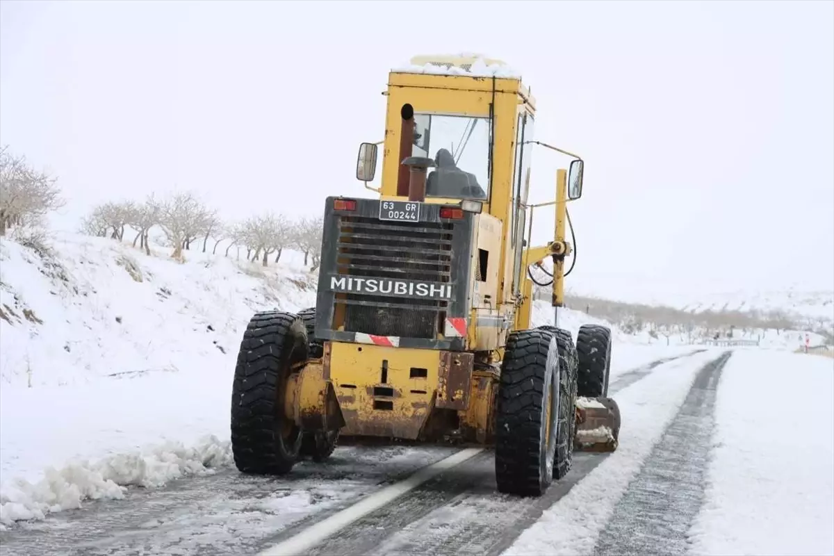 Şanlıurfa’da karla mücadele çalışmaları