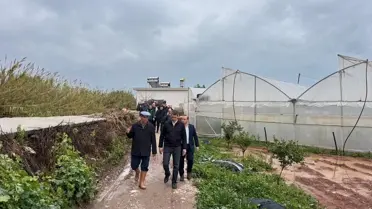 AK Parti Heyeti Kumluca’daki Sel Felaketini İnceledi: Hasar Tespiti Devam Ediyor