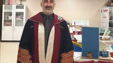 Sınıf içinde karar veren öğrenciler