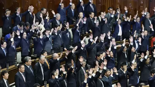Japonya’da Hükümet Çöküşü: Erken Genel Seçim Yolunda