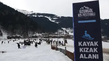 Uzungöl Kış Festivali: Renkli Horonlar ve Kar Coşkusu Şehrin Sokaklarını Doldurdu