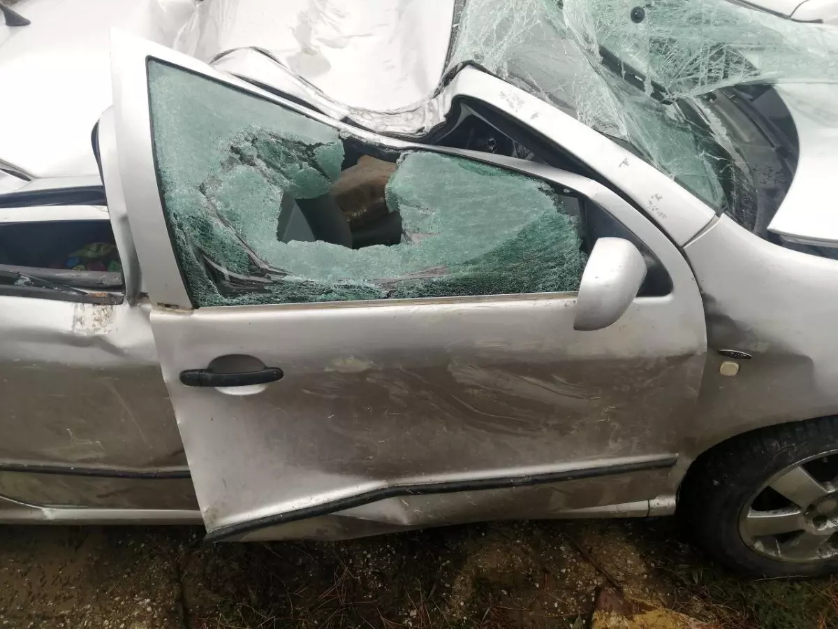 Yalvaç'ta Şiddetli Trafik Kazası: 1 Ölü, 3 Yaralı