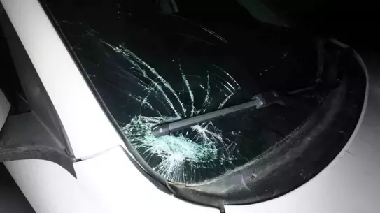 Karaman’da Trafik Olayı: Araç Kadına Çarptı, Yaralı Hastaneye Kaldırıldı