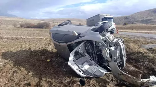 Afyonkarahisar’da Tır ve Otomobil Çarpışması: 5 Kişi Yaralandı