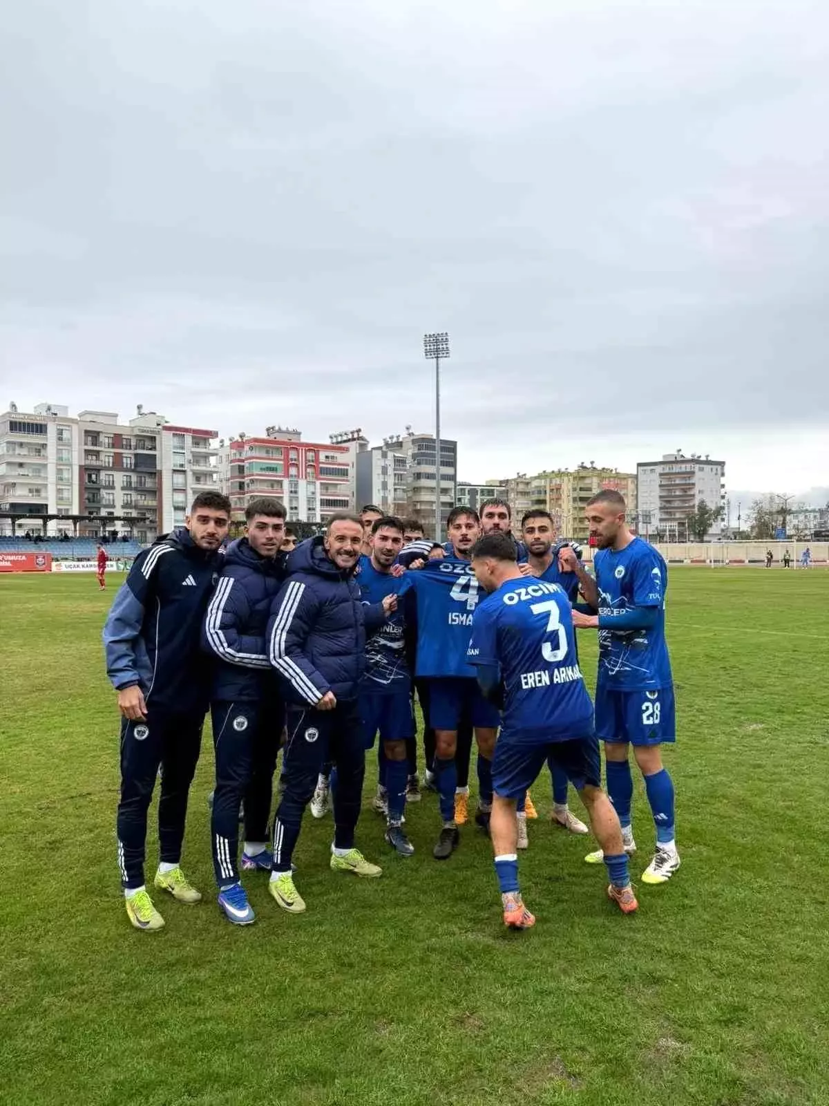 Erciyes 38 FK ve Silifke Belediyespor maçından sahada görüntü