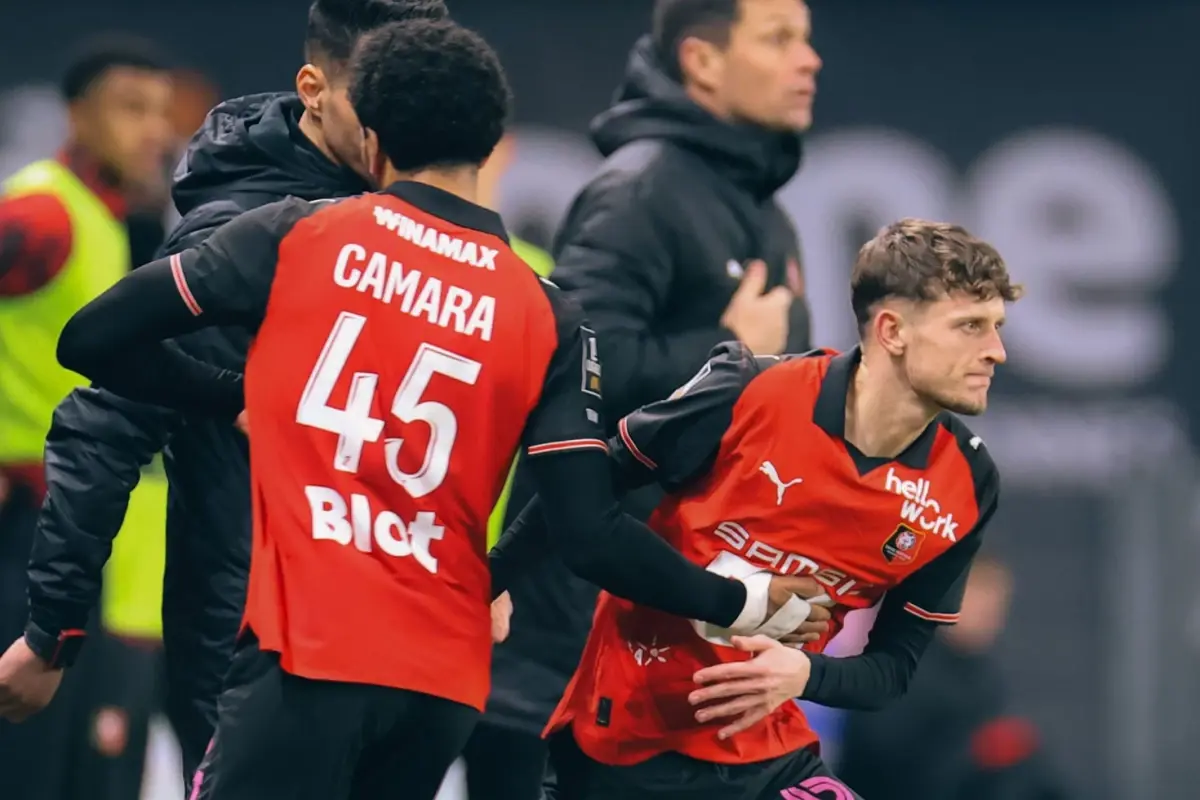 Sebastian Szymanski Rennes formasıyla
