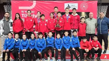 Erzincan badminton takımı sahada