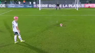 Şili'de Penaltı Felaketi: C. Zavala'nın Panenka Denemesi ve Sakatlığı