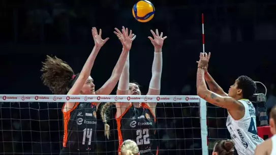 Fenerbahçe Medicana, Eczacıbaşı Dynavit'i 3-1'lik Skorla Yendi