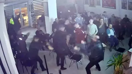 Trabzonspor, Kasımpaşa'yı 84. dakikada Zubkov'un golüyle 2-1 Geride Bıraktı