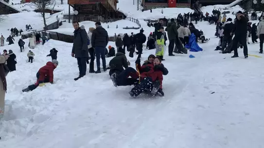 Ayder Yaylası'nda Kış Rüzgarı: 18. Kardan Adam Festivali Coşkuyla Açıldı