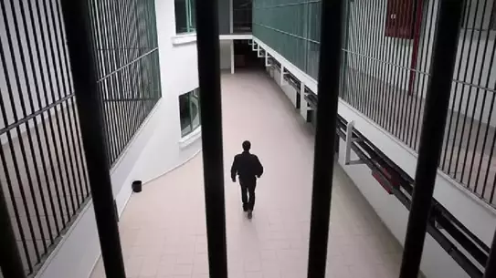 Sakarya Ferizli Cezaevi'nde Sözlü Tartışma Kanlı Çıktı: 21 Hükümlü Hastaneye Sevk Edildi