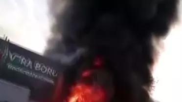 Adana'da Plastik Üretim Tesisinde Yangın Kontrol Altına Alındı