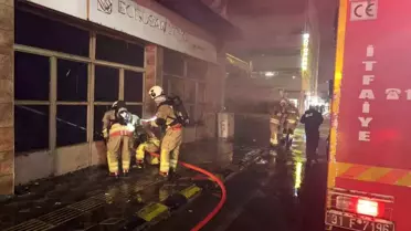 İskenderun’da akaryakıt istasyonunun yanındaki bina yangınla mücadele etti