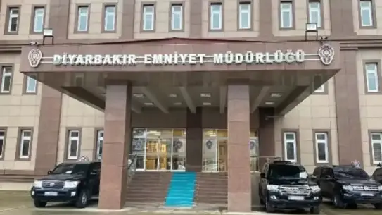 Diyarbakır İl Emniyet Müdürlüğü'ne EYP Saldırı Girişimi Önlenerek Engellendi