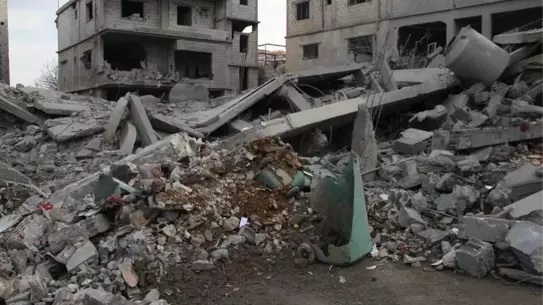 İsrail'in Güney Lübnan Hedeflerine Hava Saldırısı: 1 Kişi Hayatını Kaybetti, 1 Yaralı