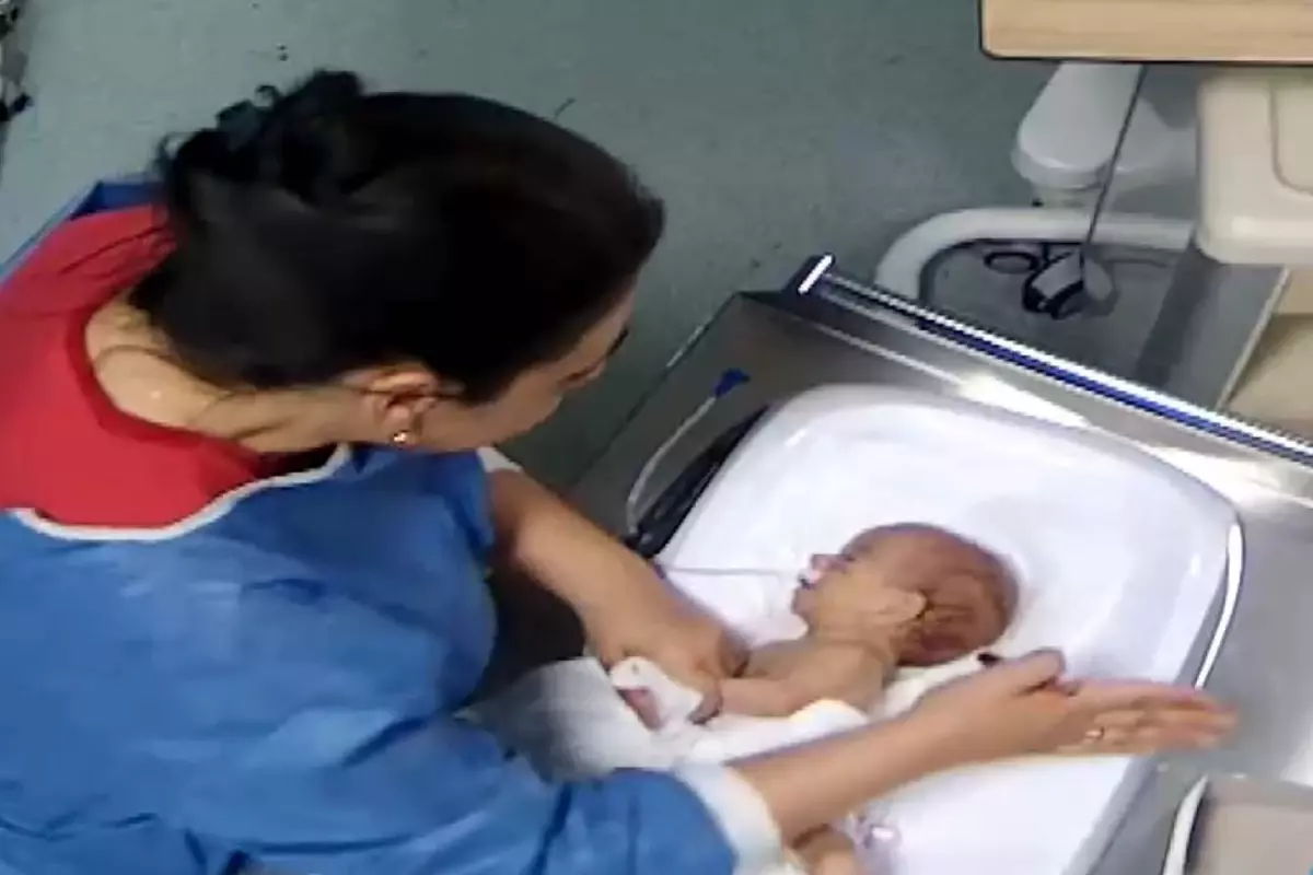 Kahramanmaraş'ta 5 Günlük Bebek İçin Şok Darp Olayı: Hemşire Tutuklandı