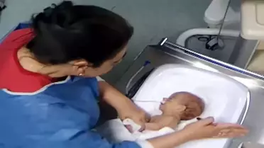 Afyonkarahisar Dinar’da Hemşire, 5 Günlük Bebeği Darp Ederek Teslim Oldu