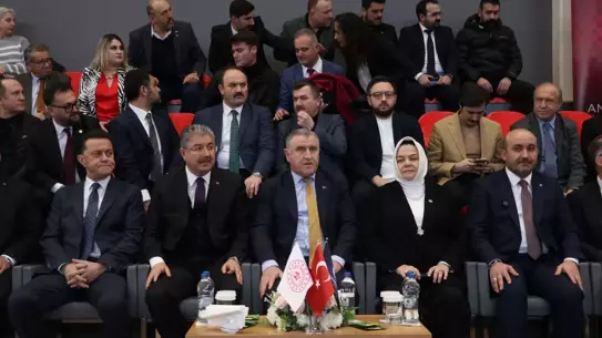 Gençlik ve Spor Bakanı Aşkın Bak, Türkiye’de Spor Altyapısı Devrimi Başlatıyor