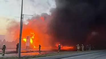 Büyükçekmece'de Tarım Deposunda Çıkan Yangın Kontrol Altına Alındı