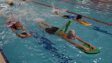 Muş’ta “Yüzme Bilmeyen Kalmasın” Projesi Çocuklara Su Sporlarını Tanıtıyor