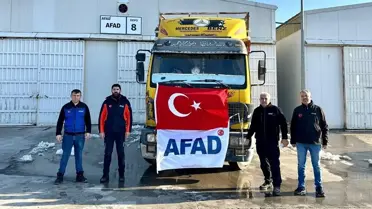 Türkiye, Suriye'nin Aynularab Şehrine 11 Tır İnsani Yardım Gönderdi