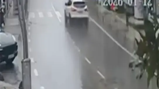 Çayırova’da Yaya Geçidinde Kaza: Araç Çarpması Sonucu Kadın Hayatını Kaybetti