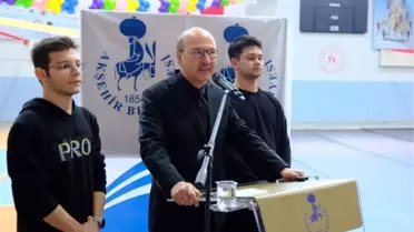 Akşehir Üniversitelerinde 6. Kış Şenliği Renkli Açıldı