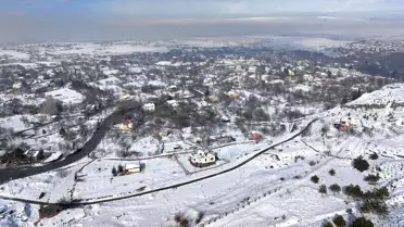 Kayseri'de Kar Beyazlığı Şehri Süsledi: Tarihi Mekanlar ve Doğa Bir Arada