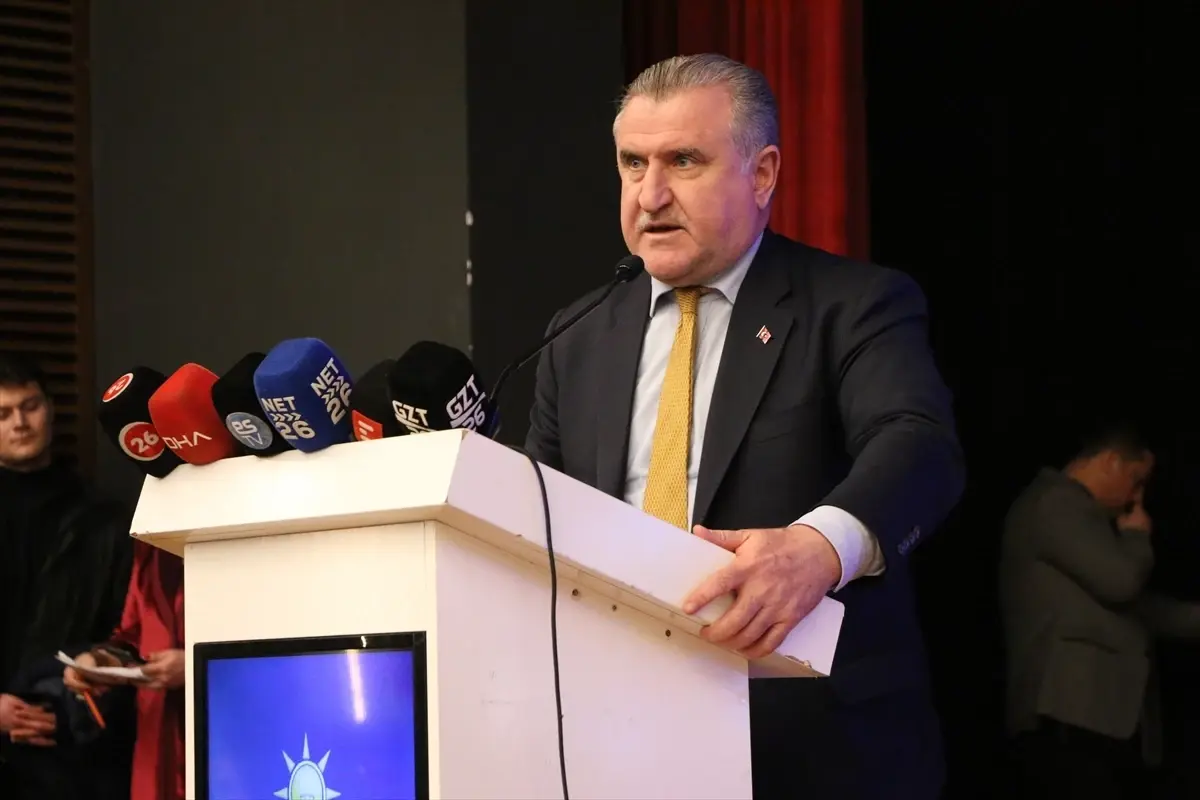 Gençlik ve Spor Bakanı Osman Aşkın Bak Eskisehir'de