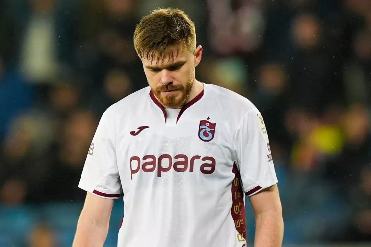 Arseniy Batagov ve Bournemouth logosu