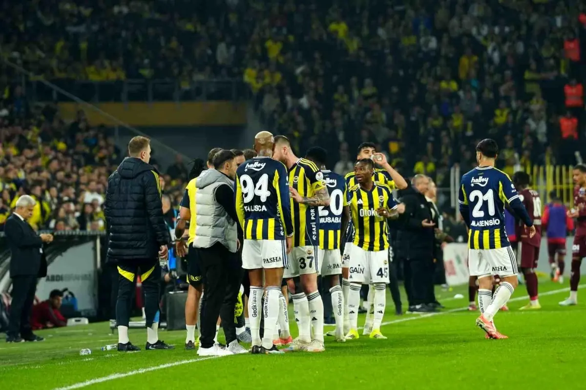 Fenerbahçe, Göztepe Maçında 1-1 Beraberlikle Üç Maçlık Galibiyet Serisini Sonlandırdı