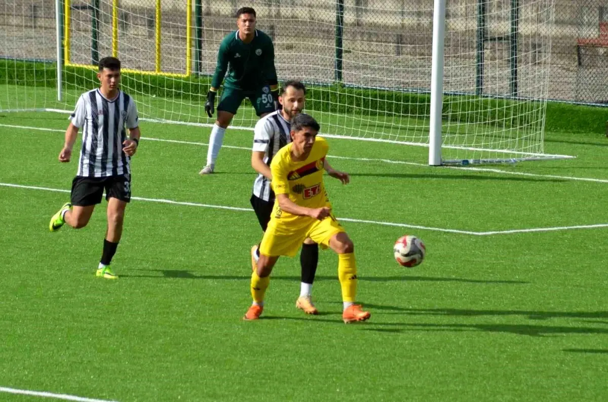 Nazillispor, Eskişehirspor'u 8 Golle Boğdu: Genç Kadro Ağır Darbe Aldı