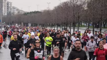 Kartal’da 1500 Sporcu Koştu: Tuğba Yenigün ve Adel Mechael Birinciliği Aldı