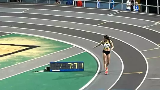 Sude Naz Bayar, 60 Metrede U-20 Türkiye Salon Atletizm Şampiyonası'nda Altın Madalya Kazandı