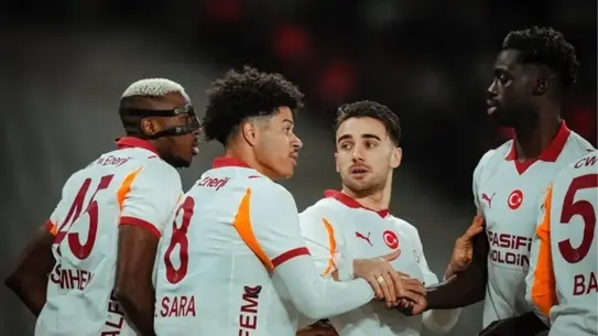 Galatasaray, Karagümrük'ü 3-1 Yendi; Okan Buruk Tarihi Yeniden Yazdı