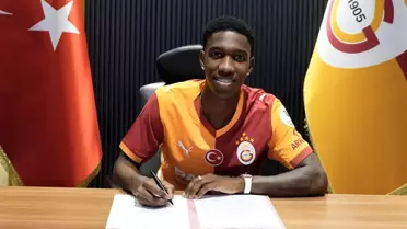 Galatasaray, Yaser Asprilla Transferini KAP'a Bildirdi: Ücret ve Şartlar Açıklandı