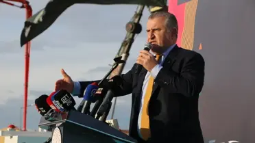 Gençlik ve Spor Bakanı Bak, Eskişehir'deki Gençlik Merkezleri Projesinin Temel Atma Töreninde Gençlerin Geleceğine Dair Vizyonunu Paylaştı