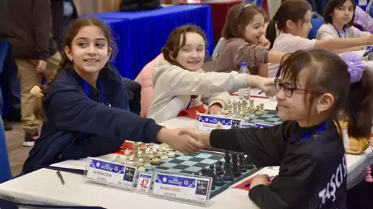 Antalya’da 3.200’den Fazla Genç Satranç Ustası Kucukler ve Yıldızlar Şampiyonası’nda Yarışıyor