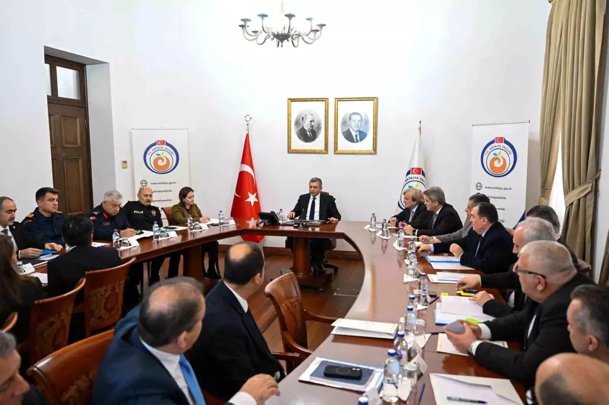 Antalya’da Aşırı Yağışlar İçin Koordinasyon Toplantısı Gerçekleştirildi